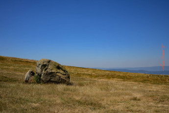 Erratic Block: Boulders like this were left by melting glaciers