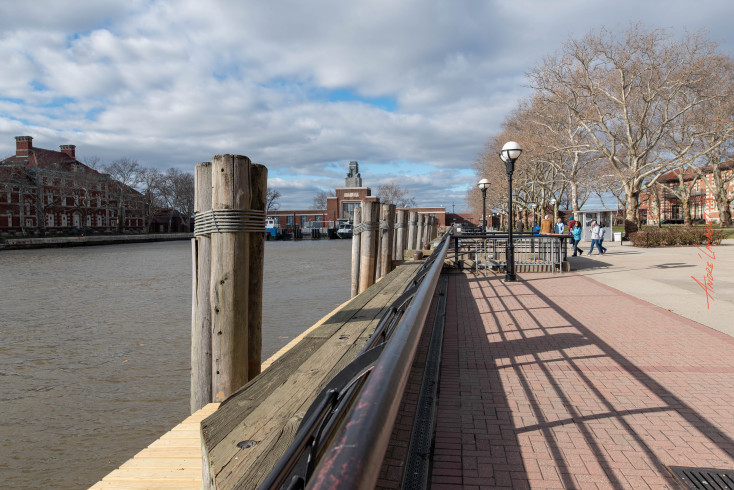 Dock